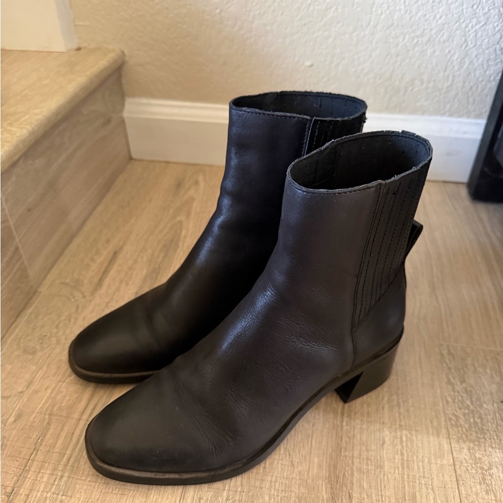 Dolce Vita Black Ankle Booties